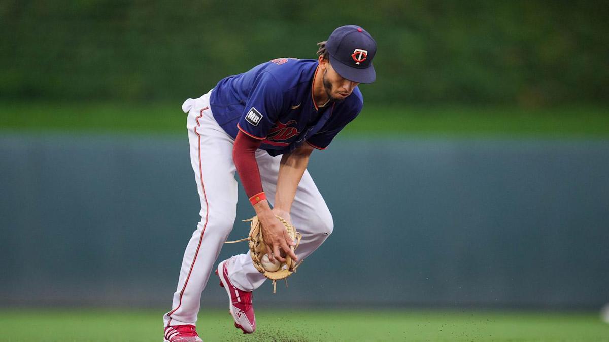 Cubs agree to deal with Andrelton Simmons