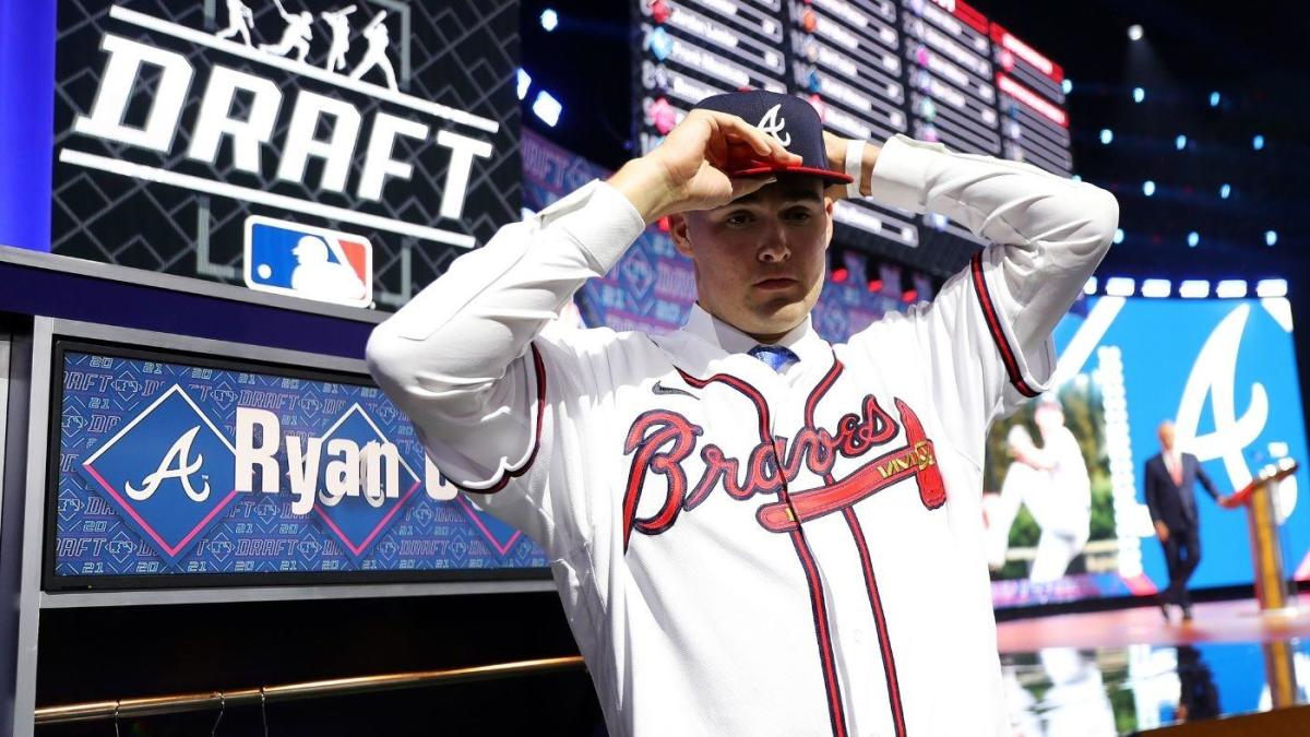 MLB Prospect Watch: What's causing teams to trade first-round picks?
