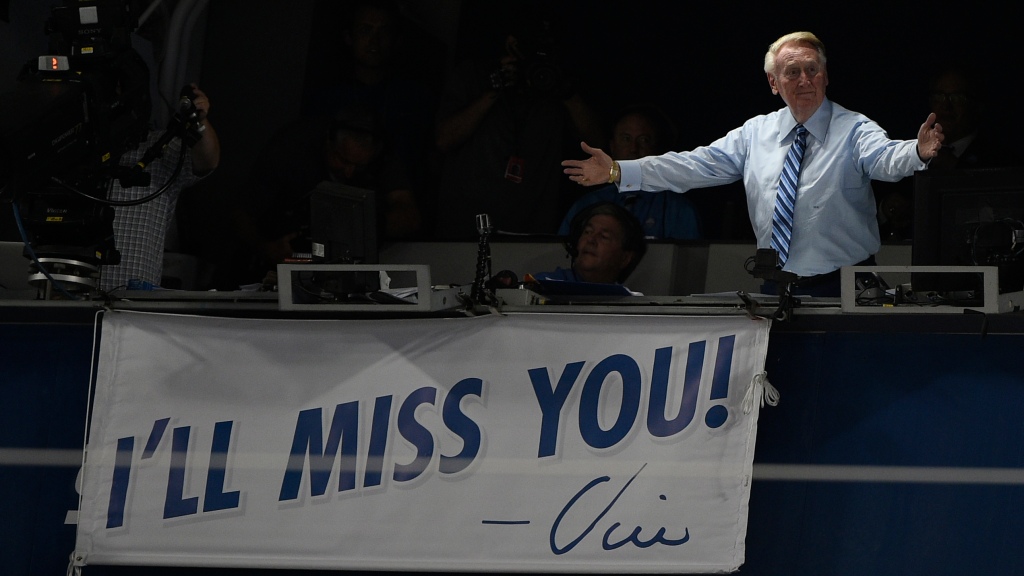 How a Notre Dame football game helped kickstart Vin Scully’s career