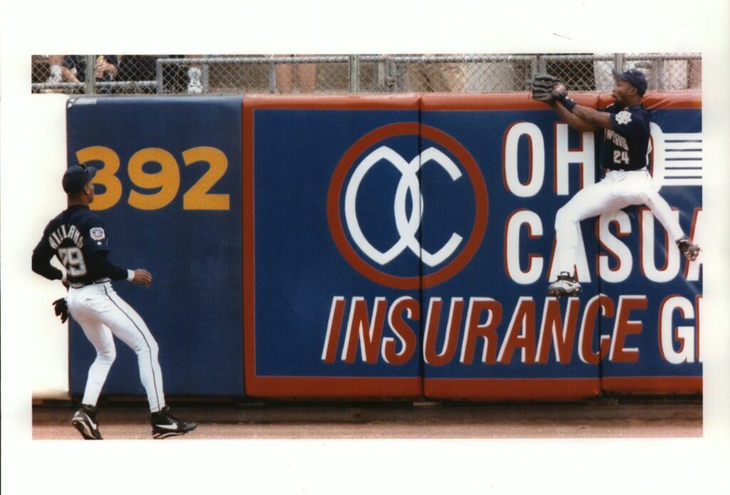 Chuck Carr Passes Away - MLB Trade Rumors