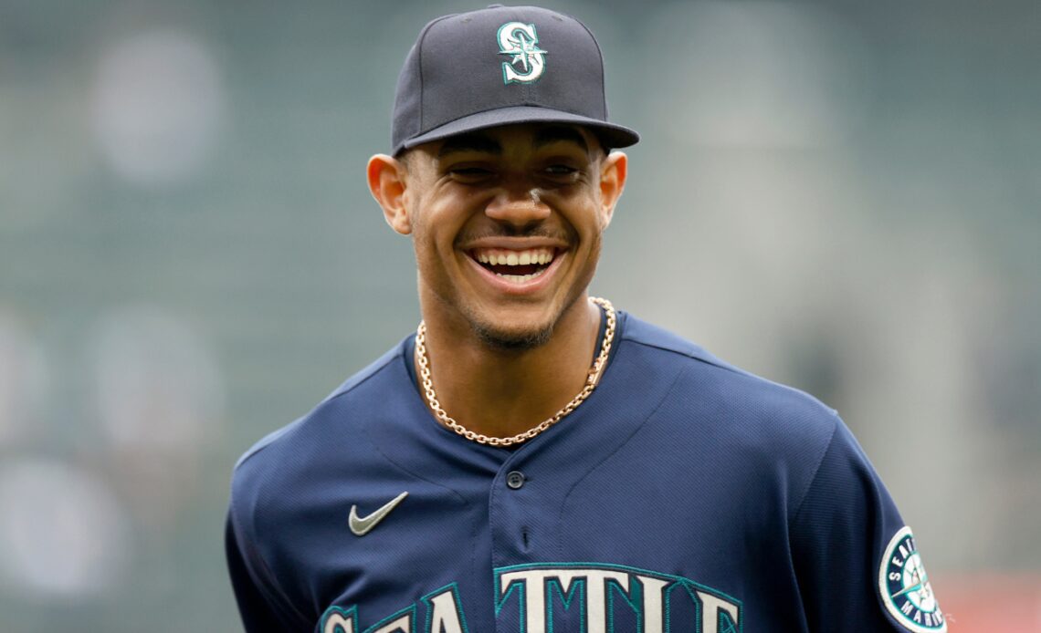 Mariners star Julio Rodríguez named 2022 AL Rookie of the Year, Orioles' Adley Rutschman finishes second